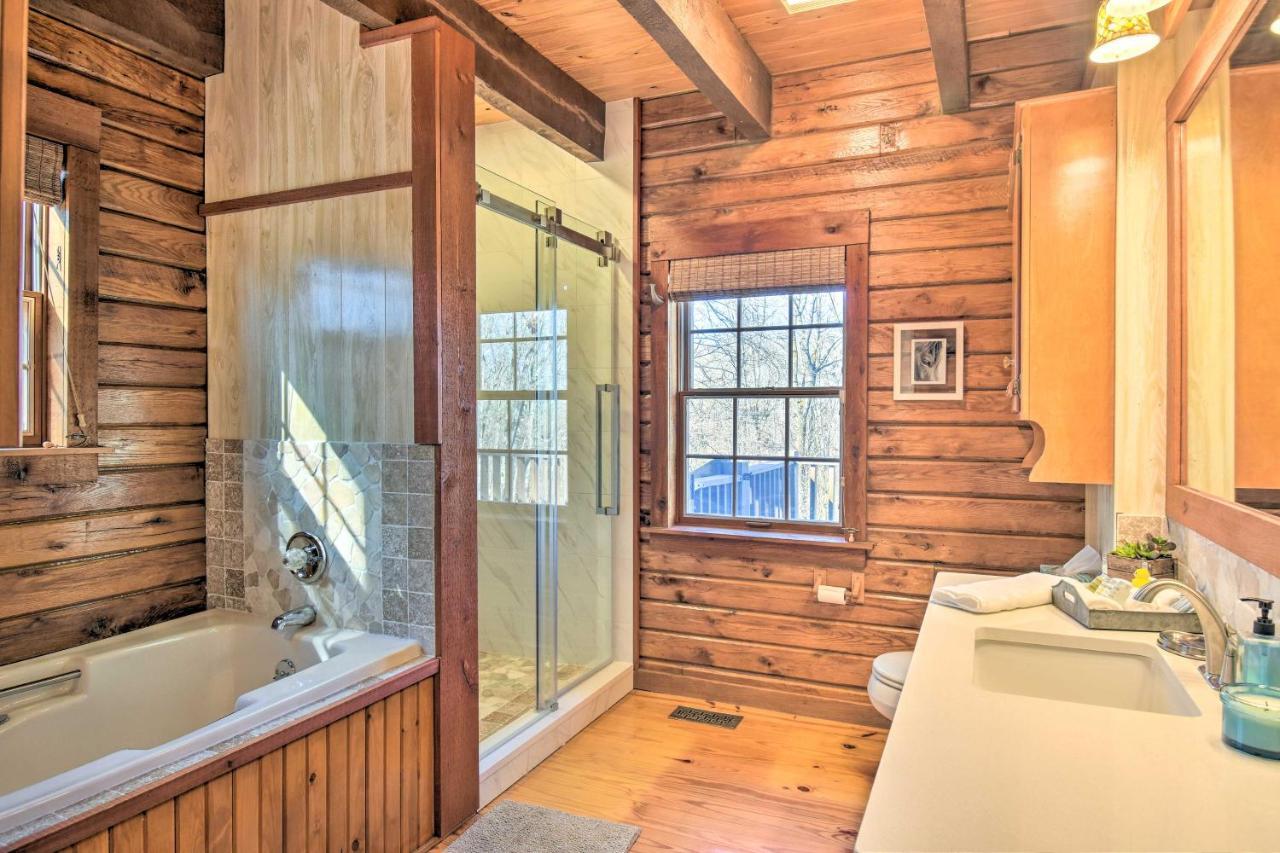 Luxury Pearcy Cabin With 5 Private Acres And Hot Tub! Exterior photo