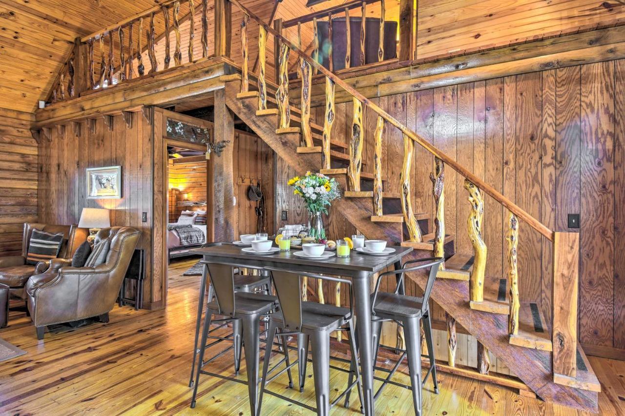 Luxury Pearcy Cabin With 5 Private Acres And Hot Tub! Exterior photo